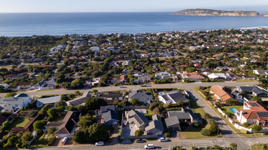 5 Bedroom Property for Sale in Upper Robberg Western Cape